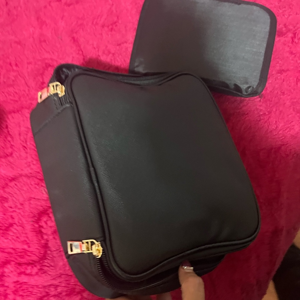 makeup and travel bag - Picture 4 of 8